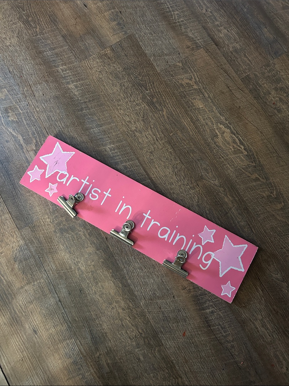 Kids Pink 'Artist in Training' Wall Clip Board - Unbranded